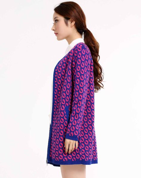 格尔<em>羊绒</em>男女混合专场粉色优雅<em>中长羊绒开衫</em>-