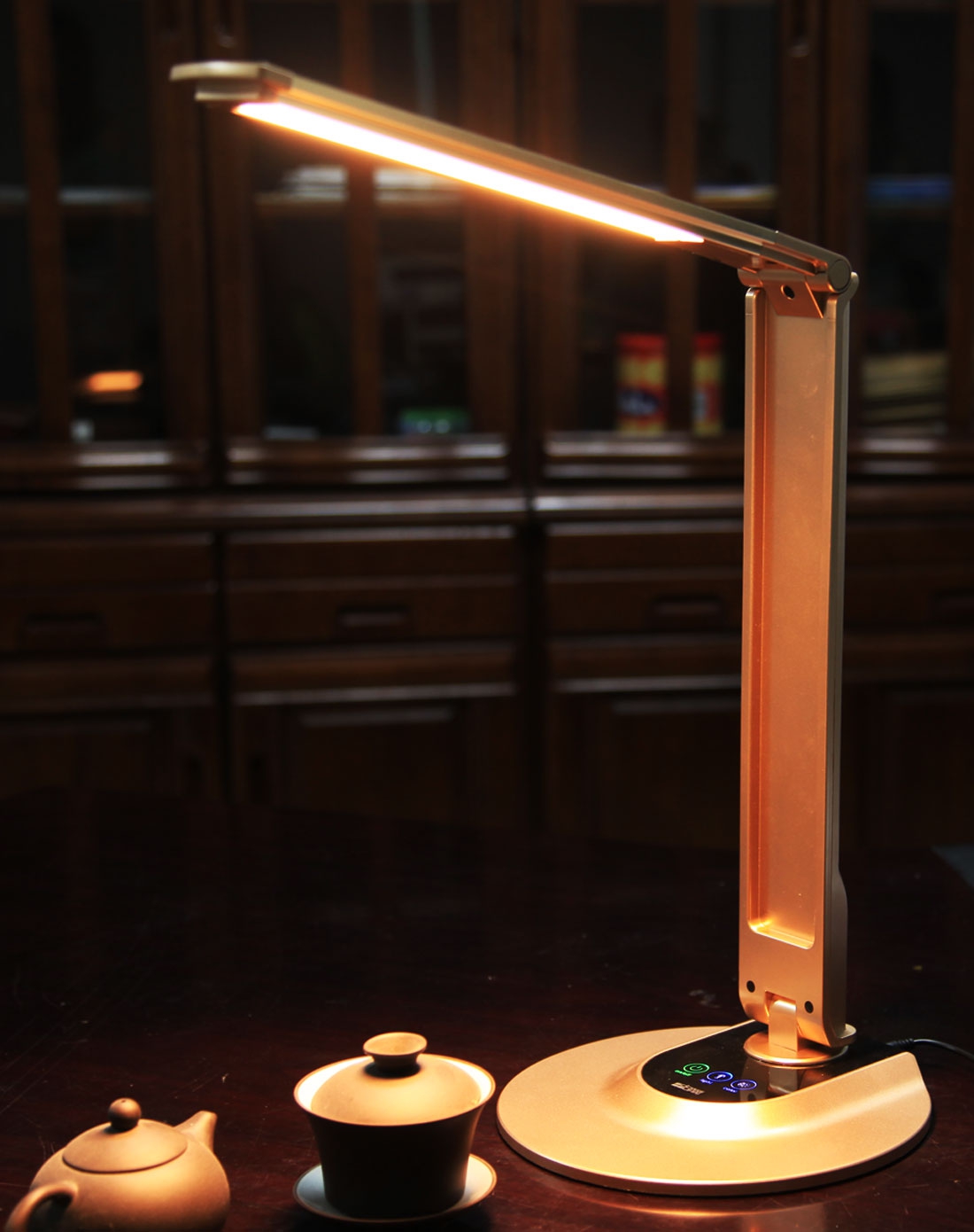 触摸调光台灯t19系列(金色)