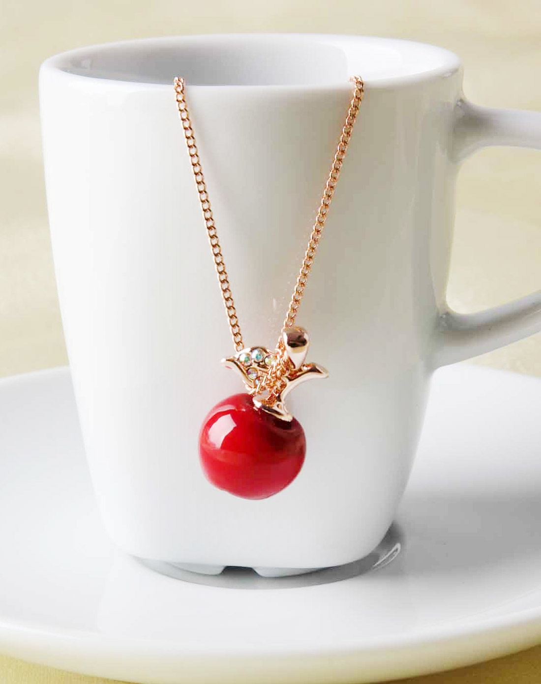 红樱桃水晶项链