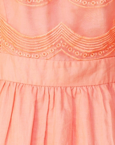 圆领绣花拼接粉橘色色无袖连衣裙