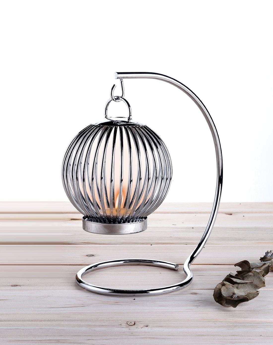 灯笼式造型烛台