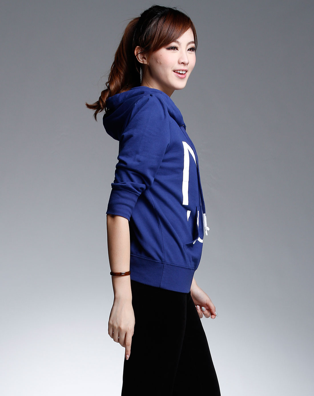 橘滋juicy couture 女款天蓝色外套