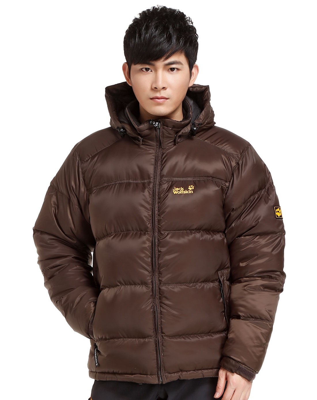 男款深棕色连帽长袖羽绒服 轻质蓬松