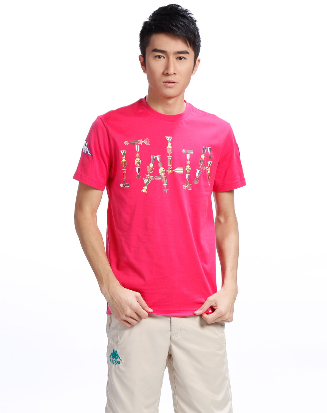 男款玫红色徽章印花短袖t恤