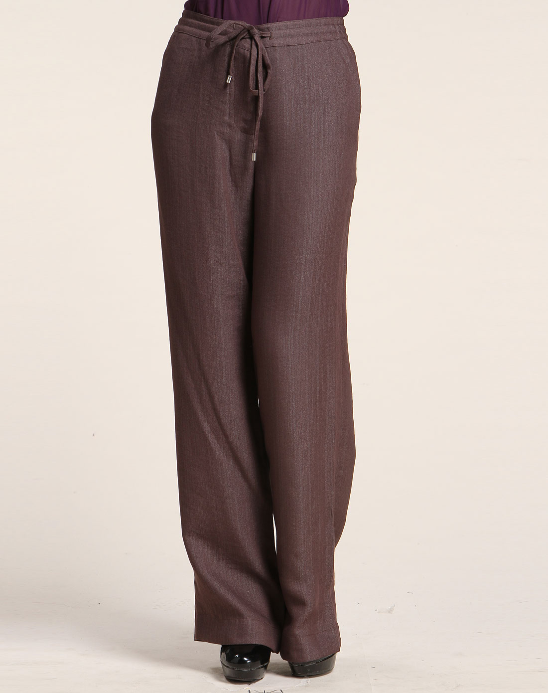 深咖啡色休闲长裤