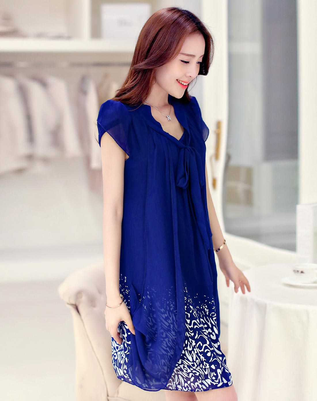 女蓝色百搭短袖连衣裙