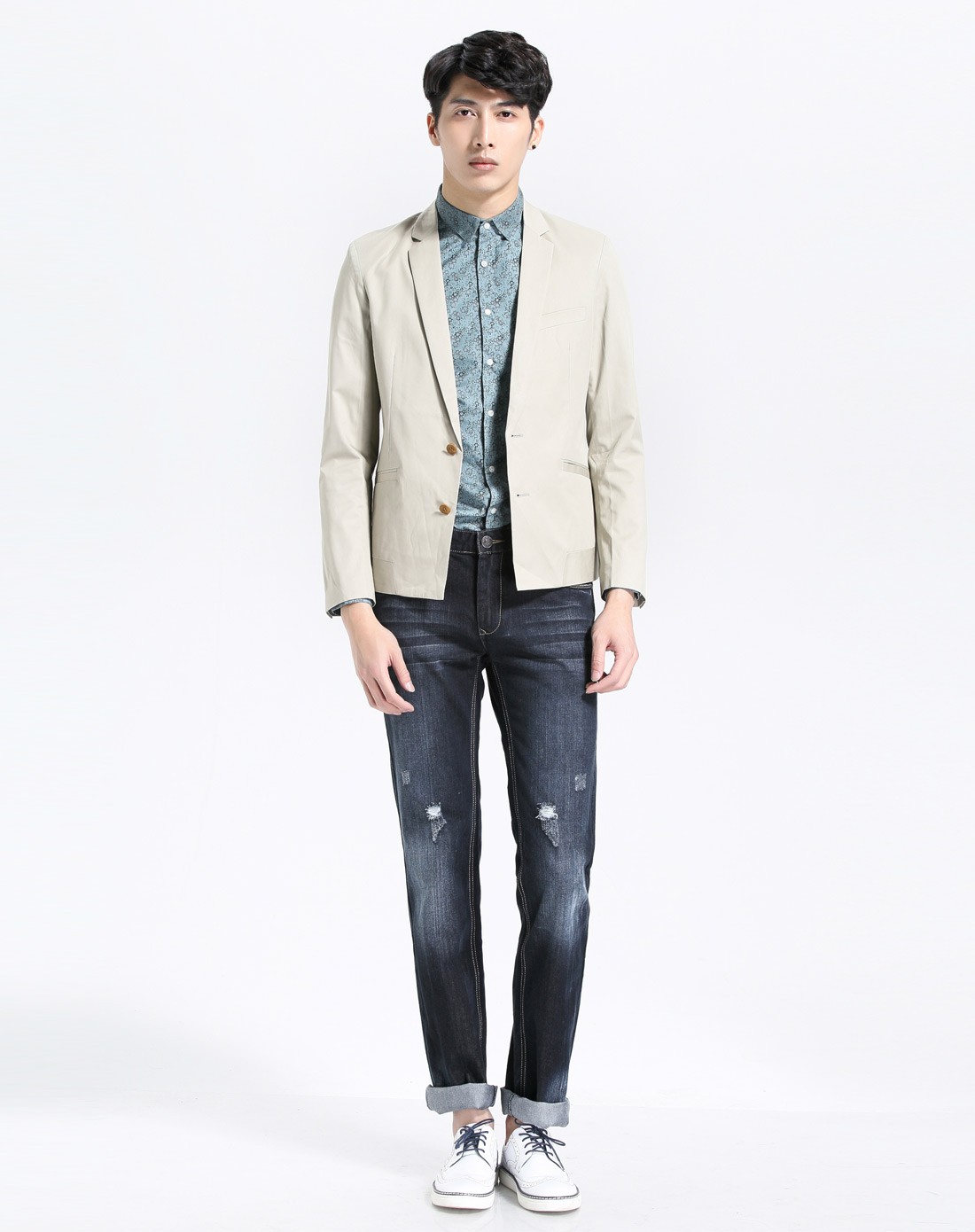 男款杏色修身西装