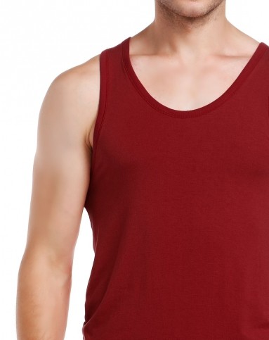 body wild男款红色时尚百搭针织背心