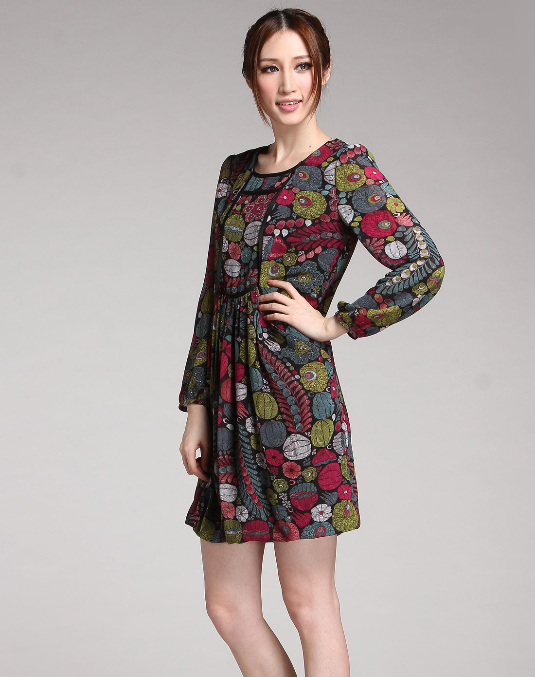 多色印花长袖休闲连衣裙