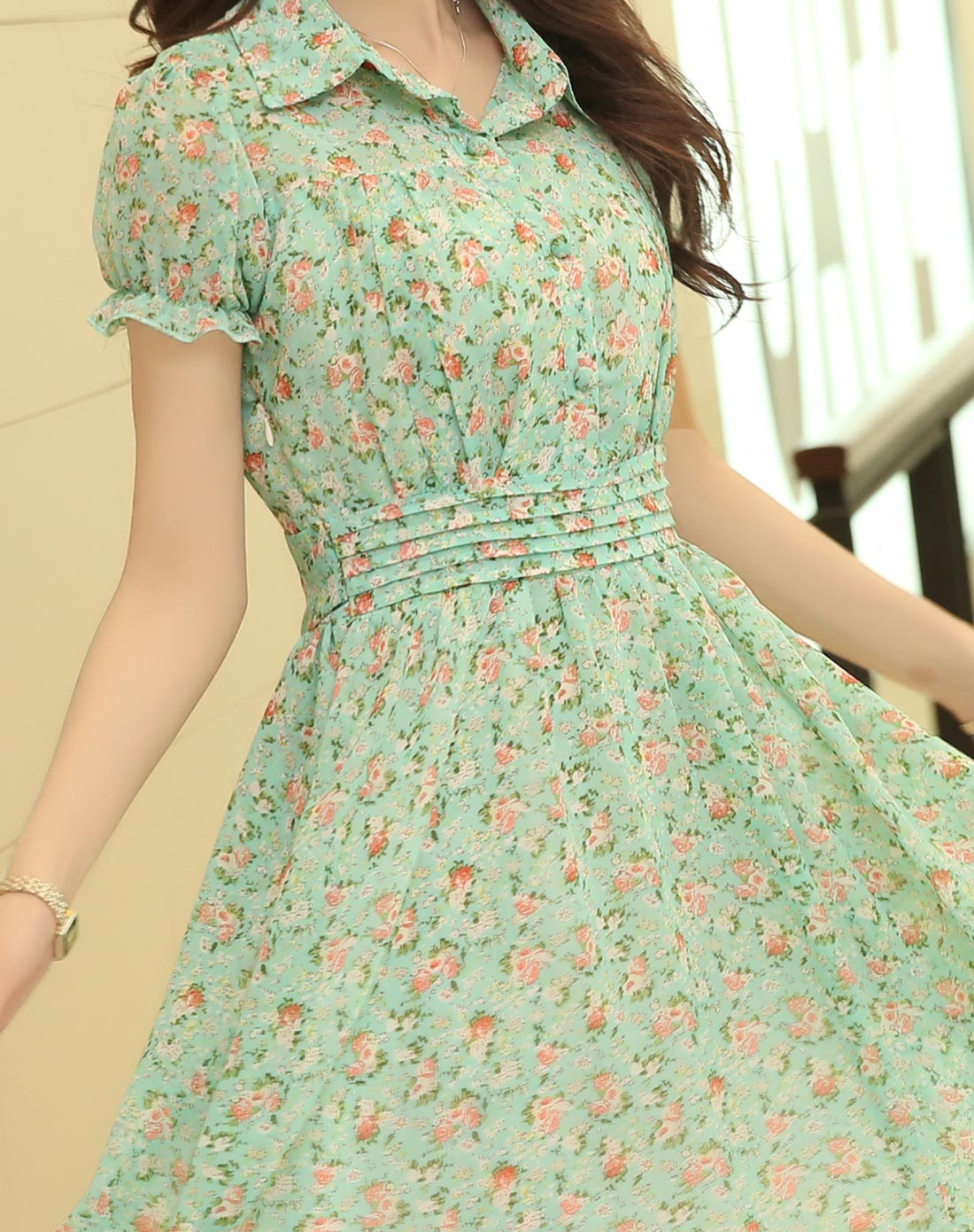 绿花短袖女式连身裙