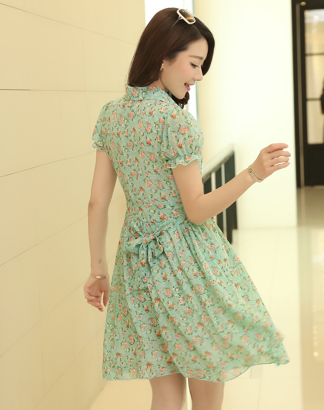 绿花短袖女式连身裙