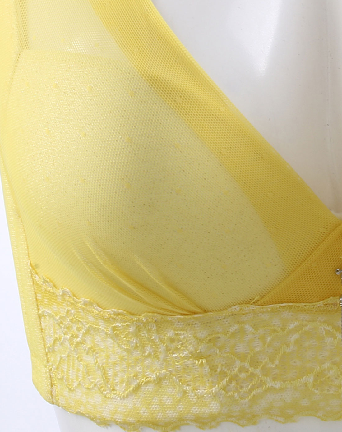 淡黄色双倍立挺系列全罩杯中厚文胸