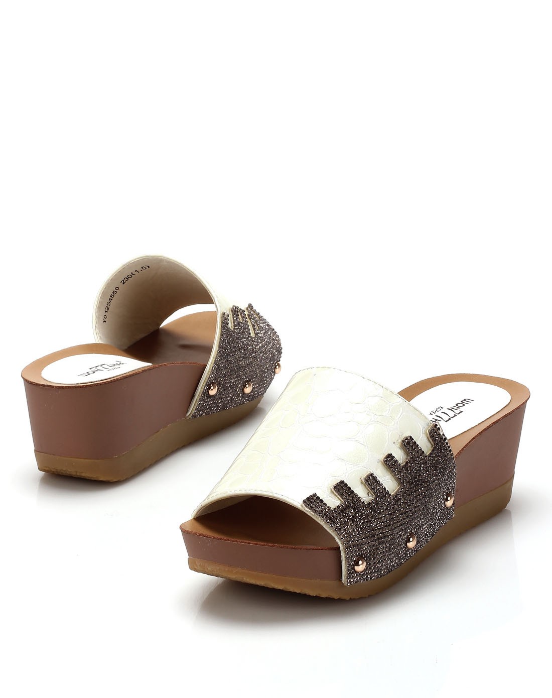 白色潮流水钻配石头纹舒适坡跟凉拖