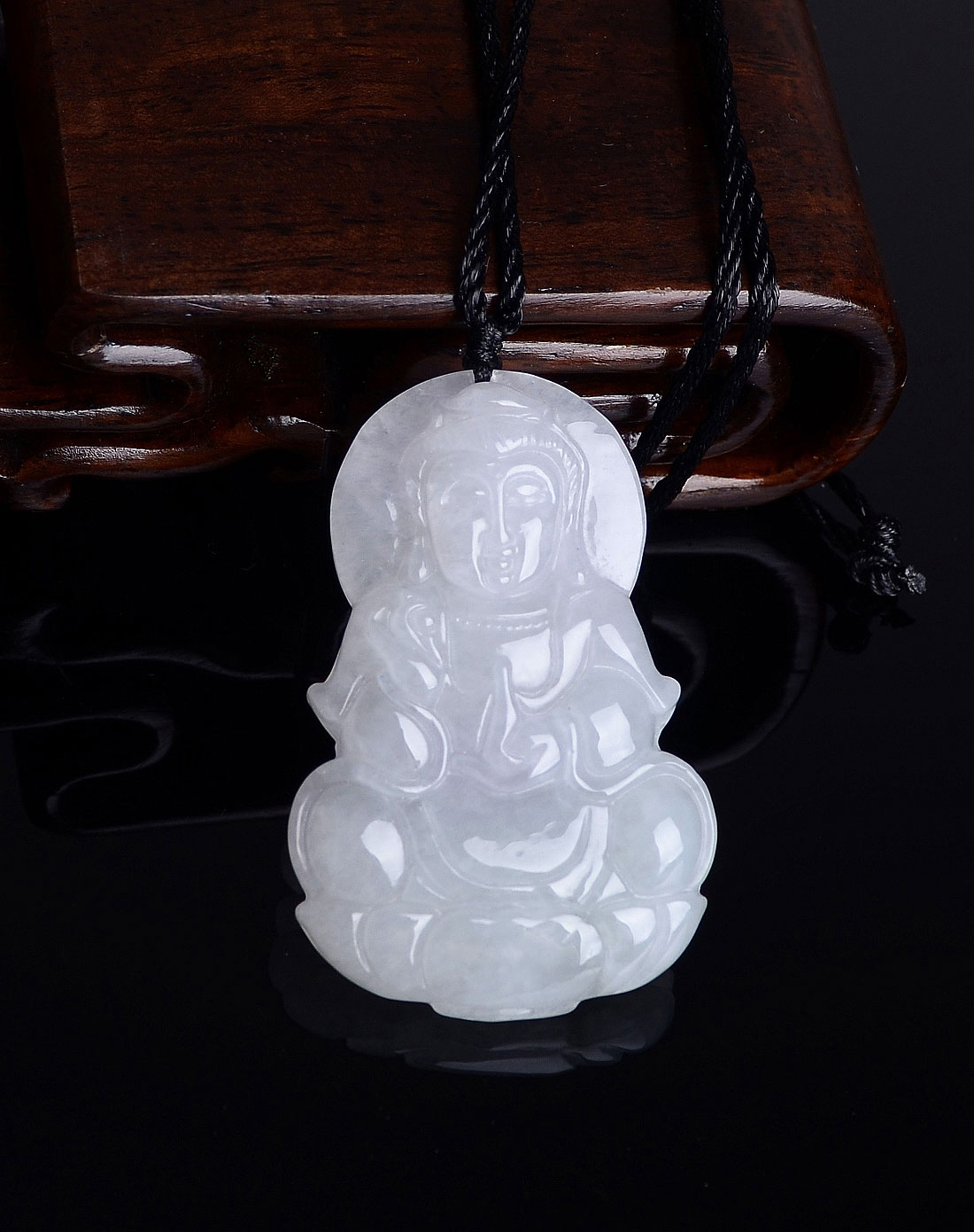 天然a货翡翠冰糯种观音吊坠