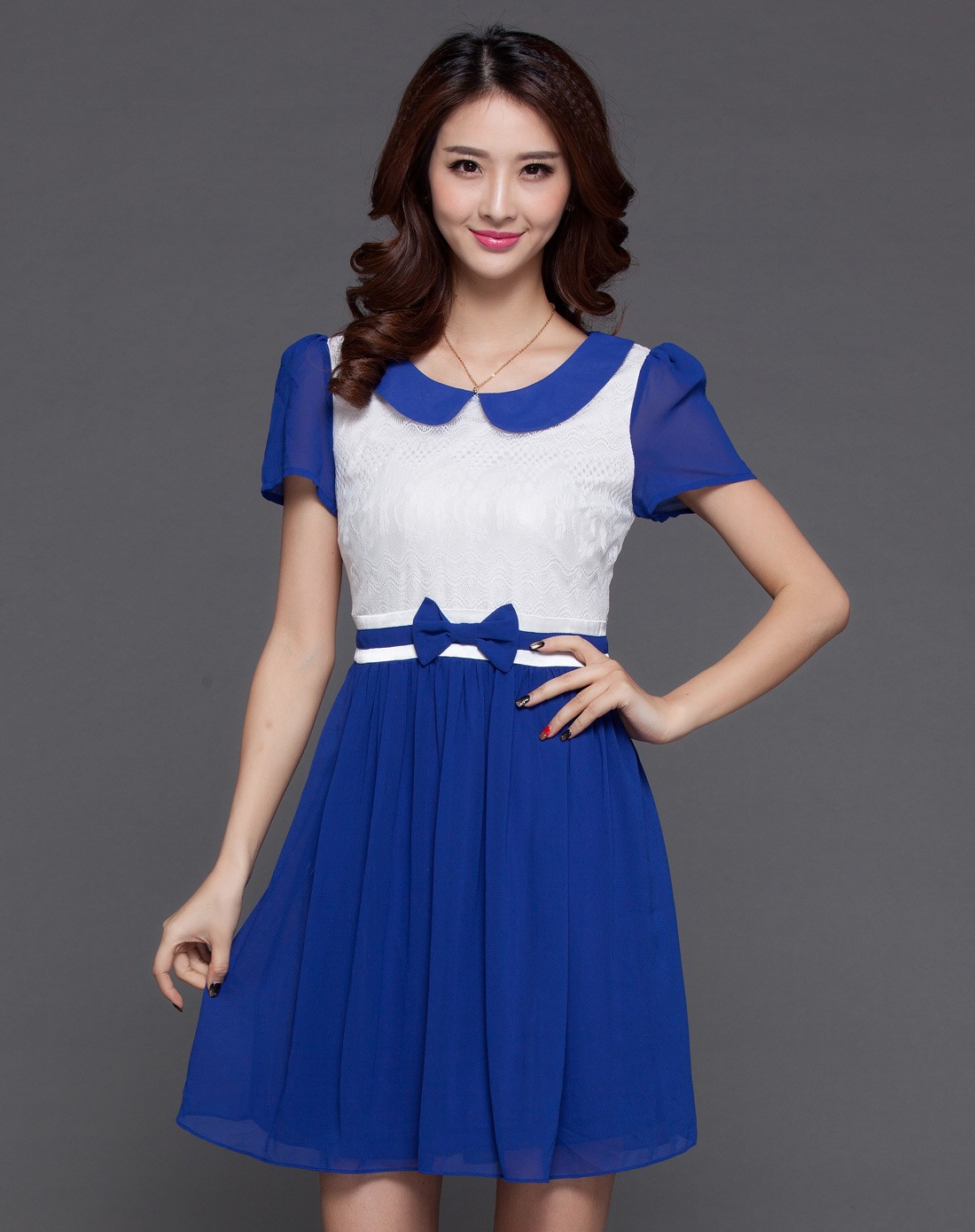 宝蓝色蕾丝拼接雪纺时尚连衣裙