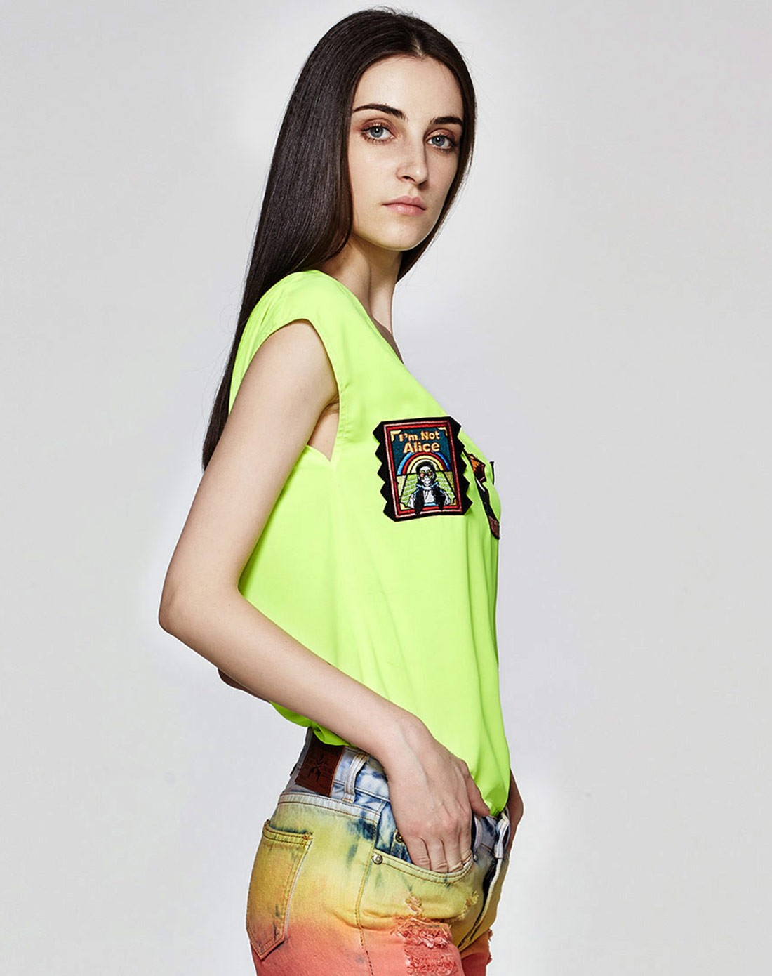 other mix荧光黄 宽松圆领无袖雪纺衫