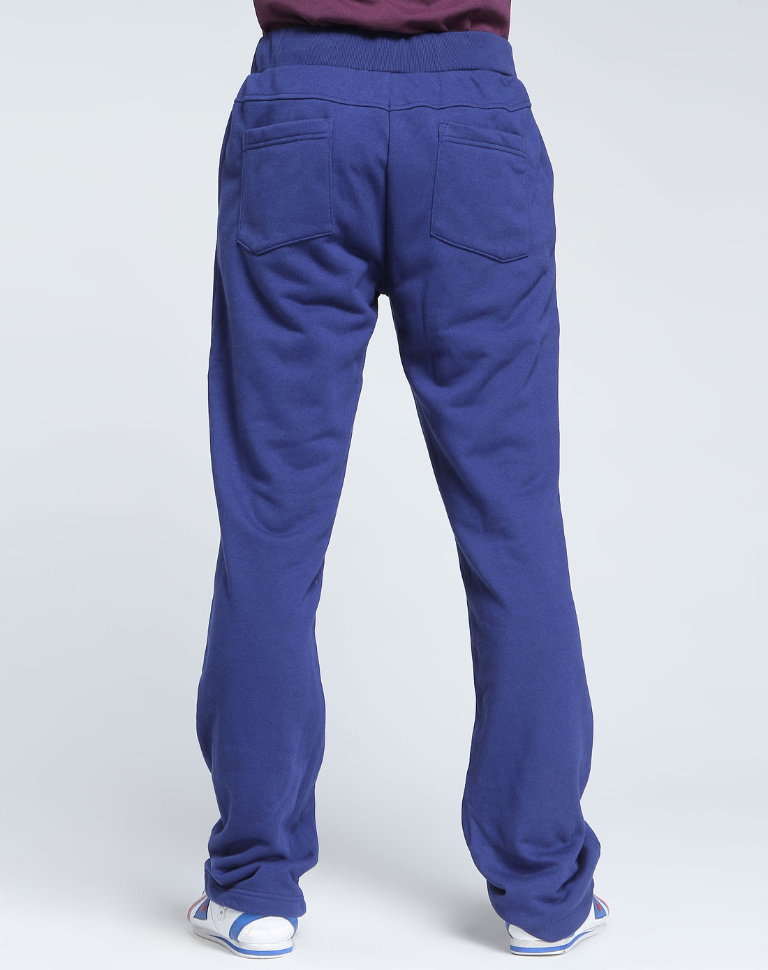 男款蓝色时尚针织长裤