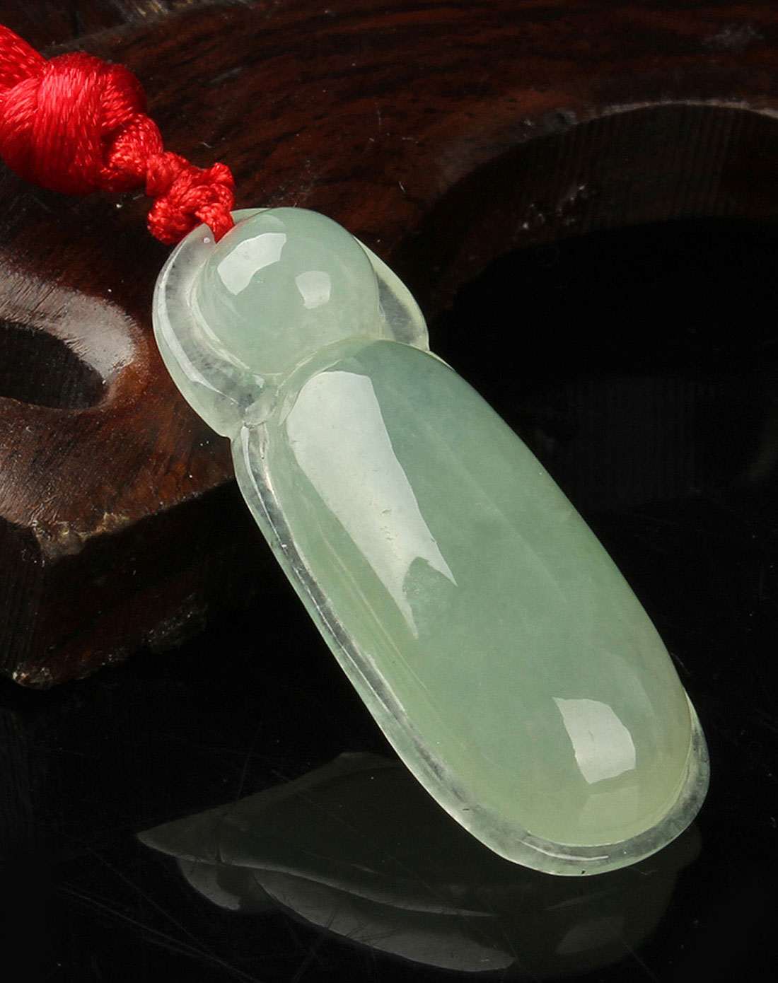 天然精选芙蓉种翡翠送福吊坠(附权威鉴定证书)