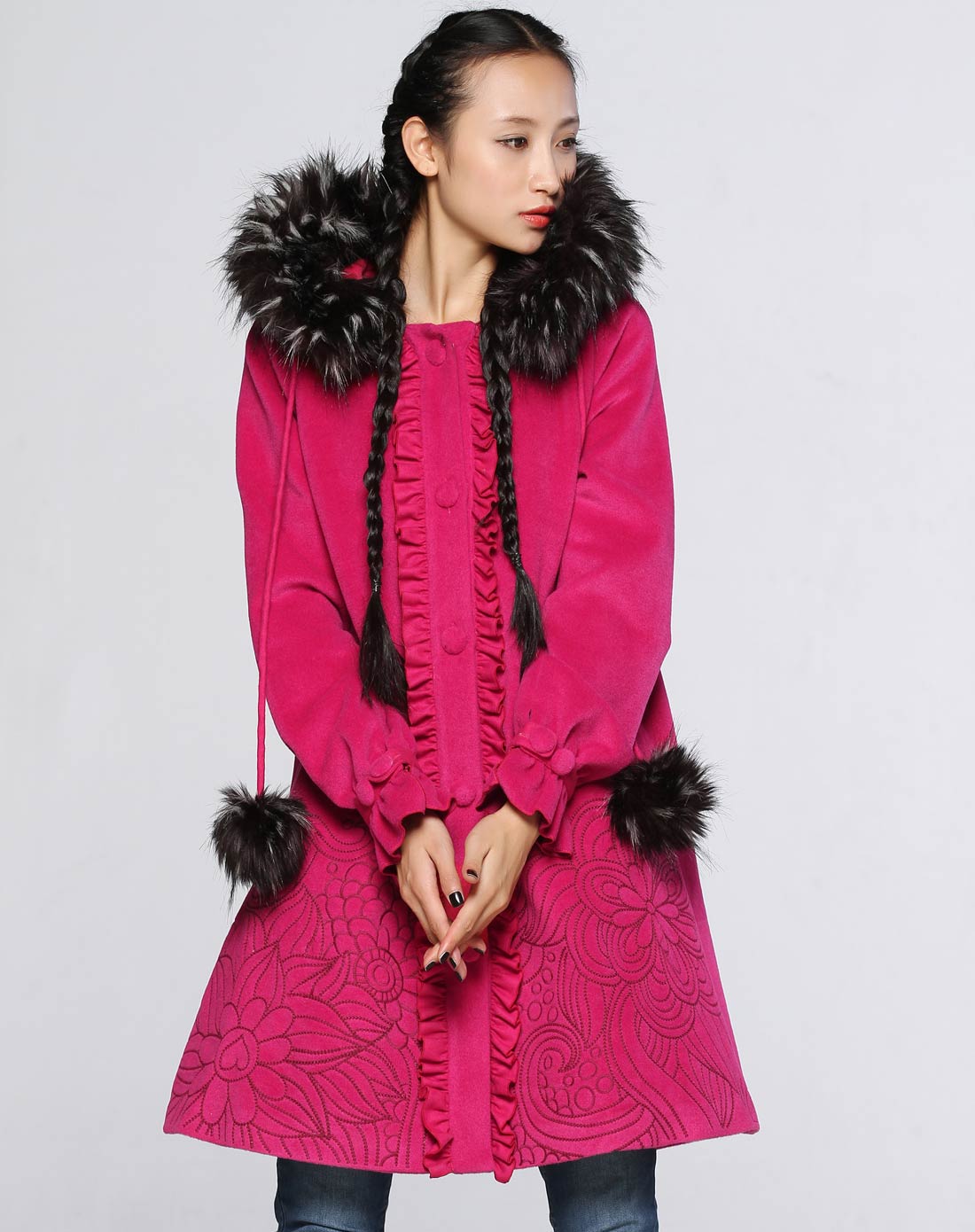 裂帛女装 红色绣花毛呢外套毛领呢大衣24110002仙人掌的纹路