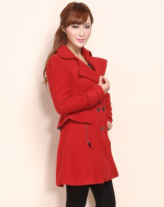 深红色双排扣时尚长袖大衣