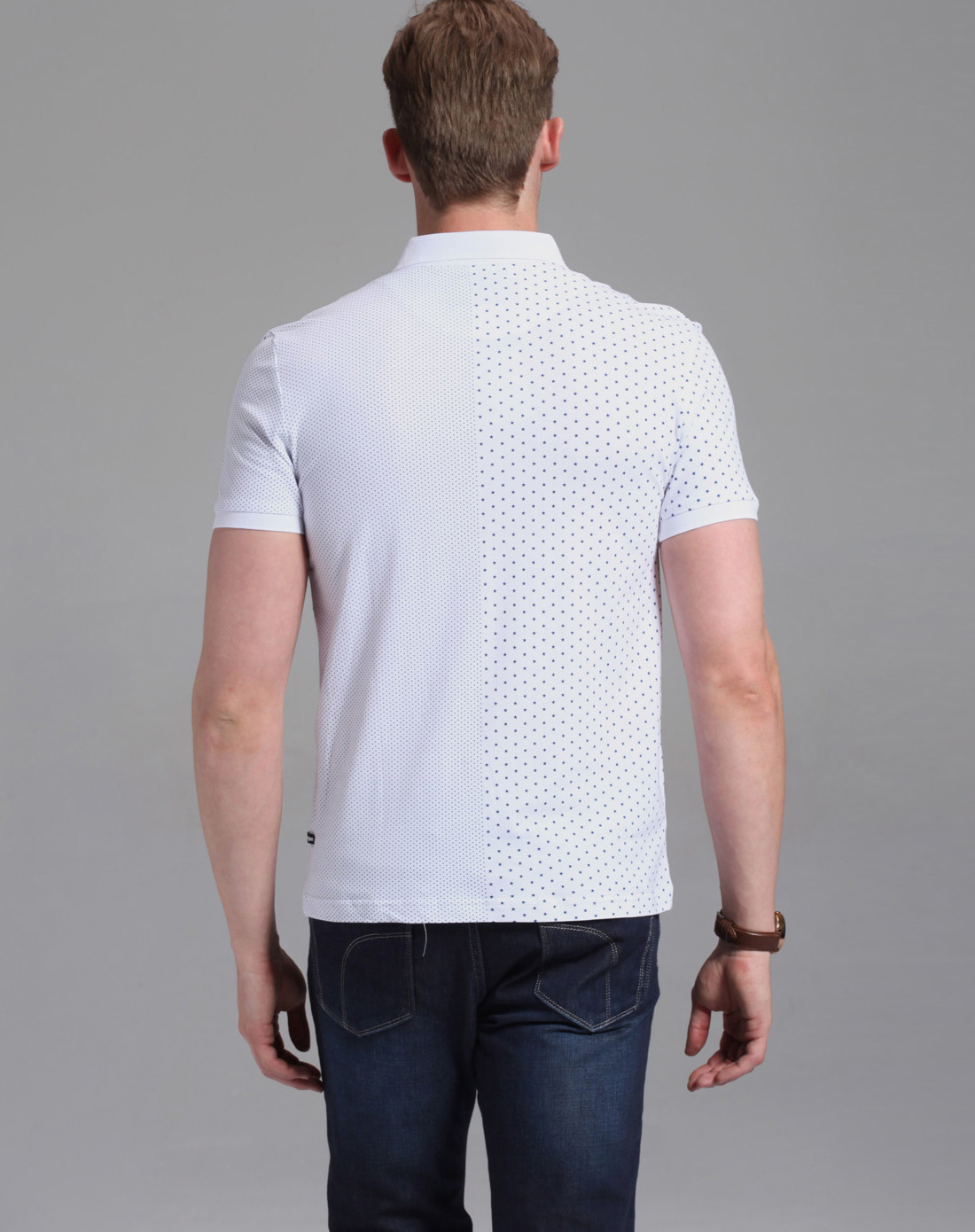 都市风时尚休闲白色翻领短袖t恤