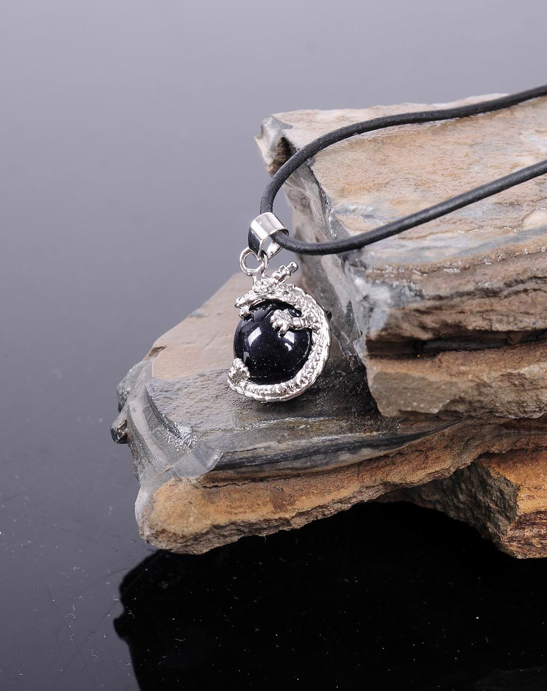 女款龙之情蓝砂石龙珠吊坠时尚项链