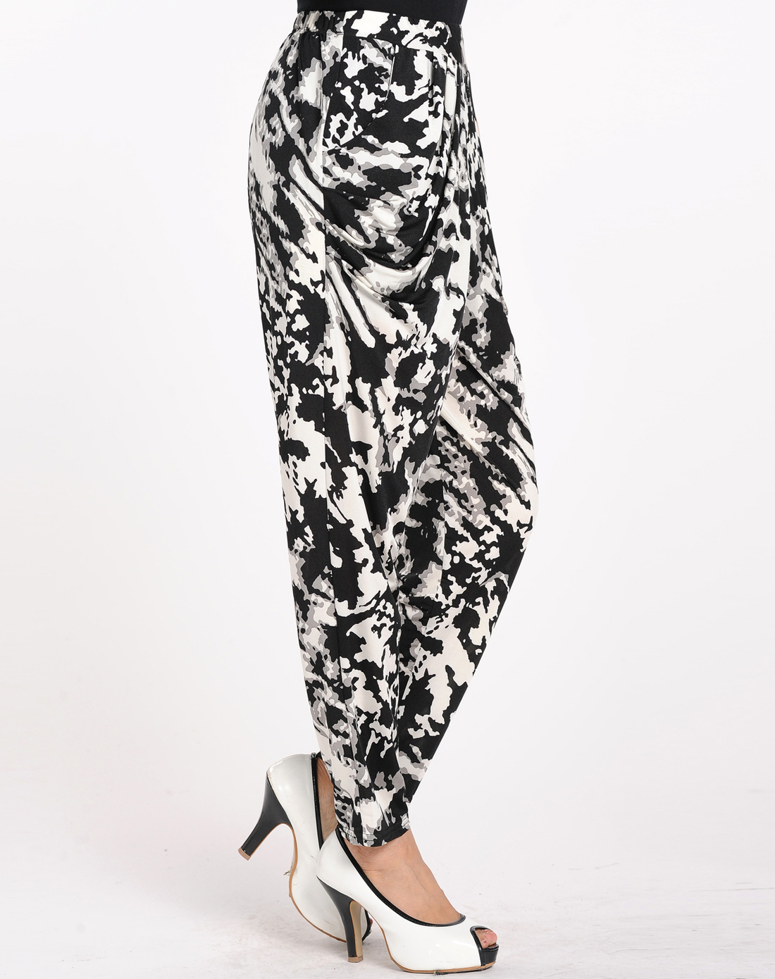 女款黑白水墨花休闲裤