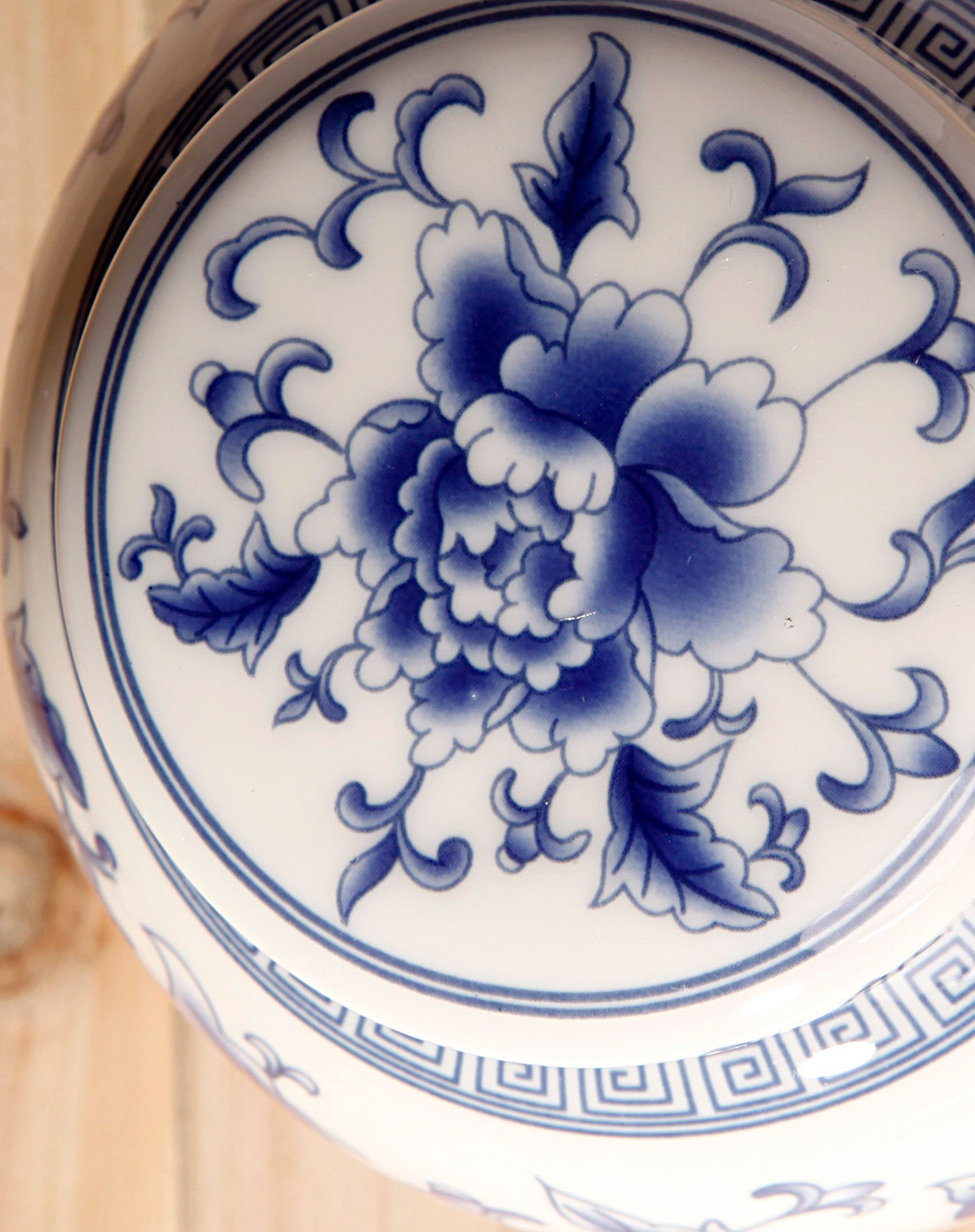 鼓形罐-青花牡丹