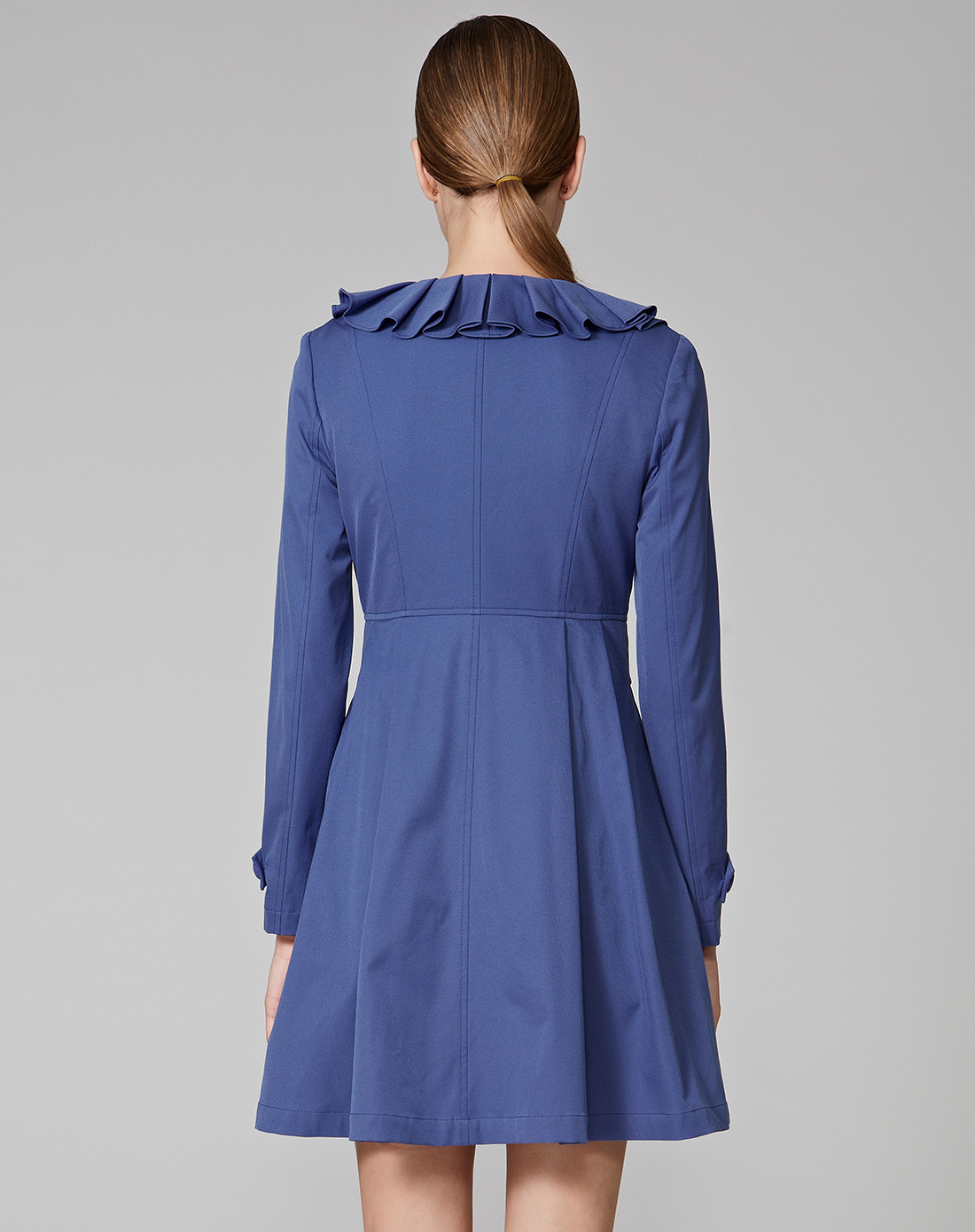 宝蓝色泡泡袖风衣