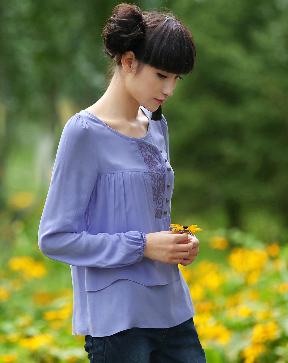 紫色绣花轻薄宽松灯笼袖衬衫