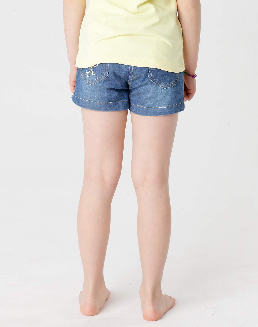 女童浅蓝牛牛仔小热裤