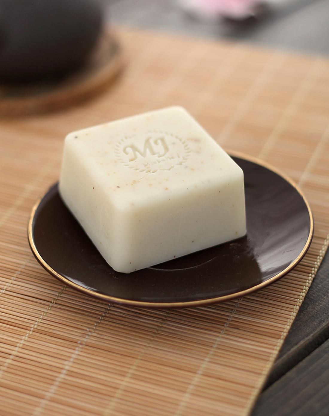 汉方七白皂1盒装 淡斑控油防痘