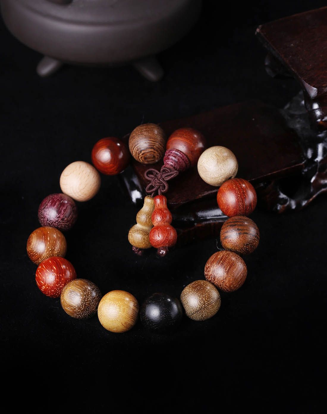 檀木楠木血龙木多宝手串