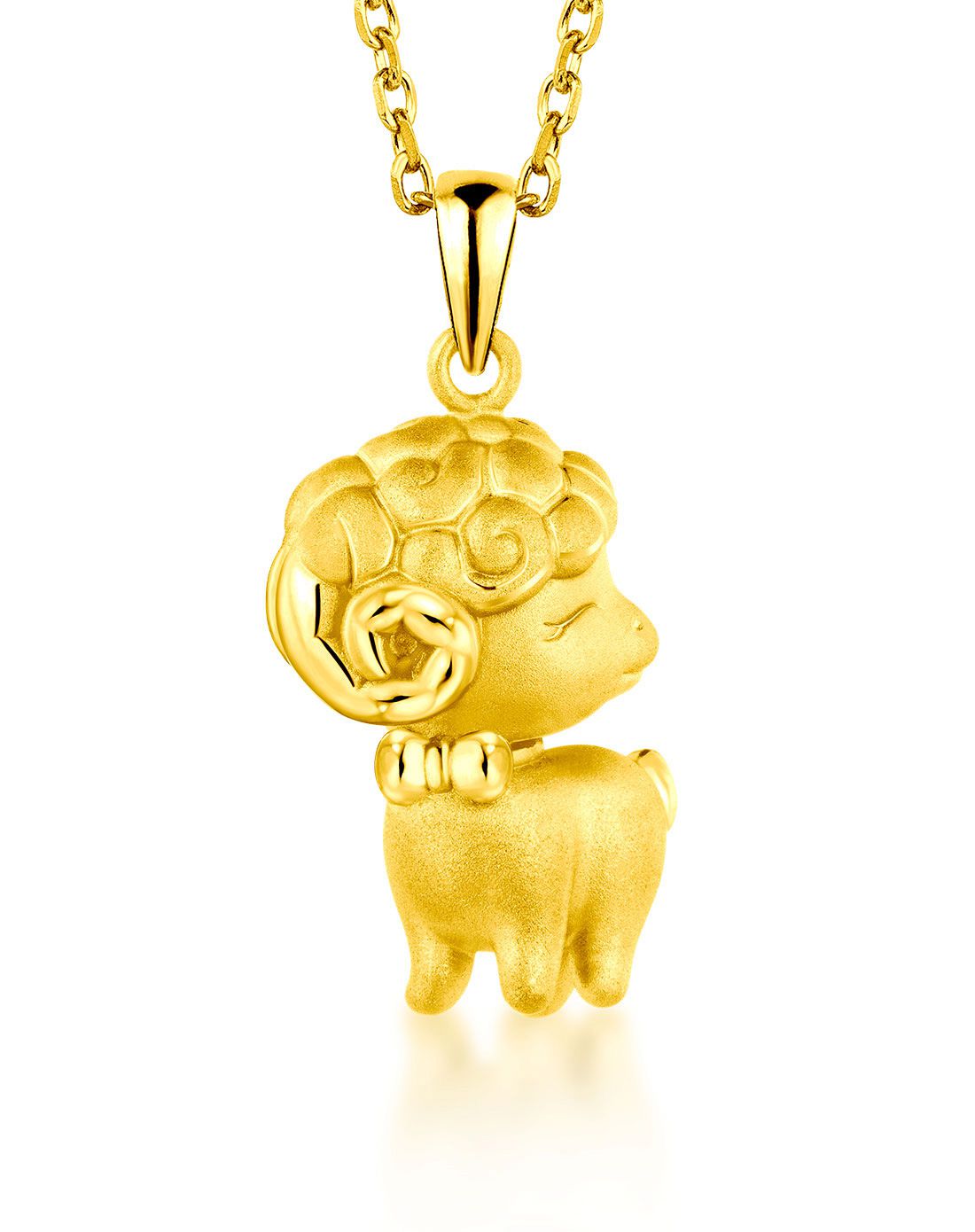 六福珠宝 足金立体生肖羊咩咩黄金吊坠(不含项链)2.24克
