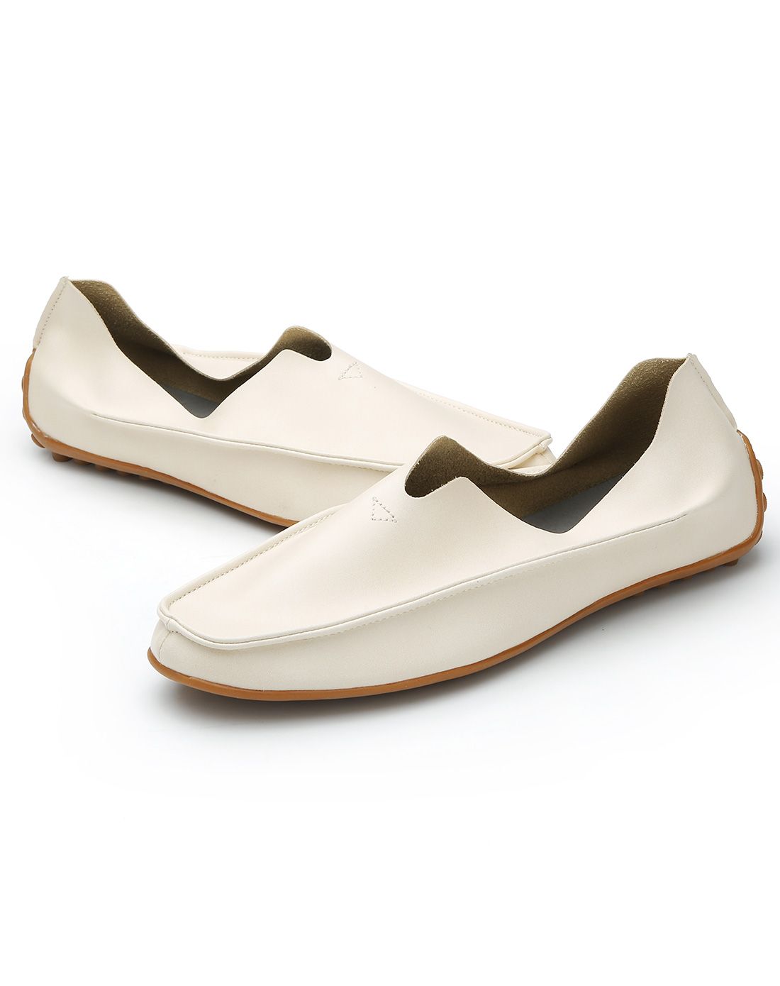 米白色轻巧舒适足弓鞋