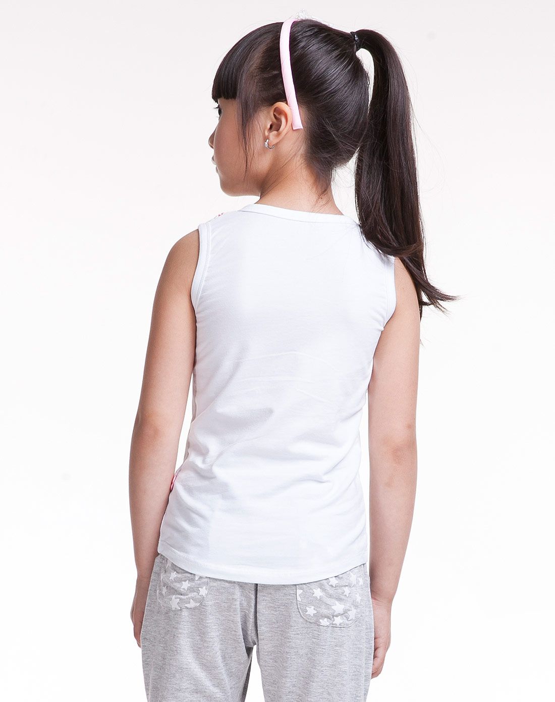 女童大白色背心