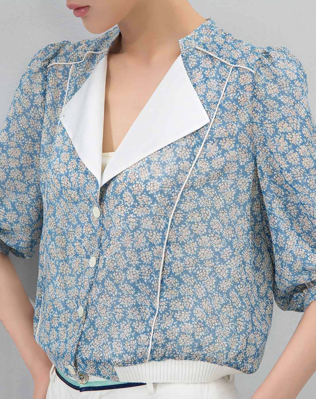 蓝底白花时尚简约翻领印花短外套上衣