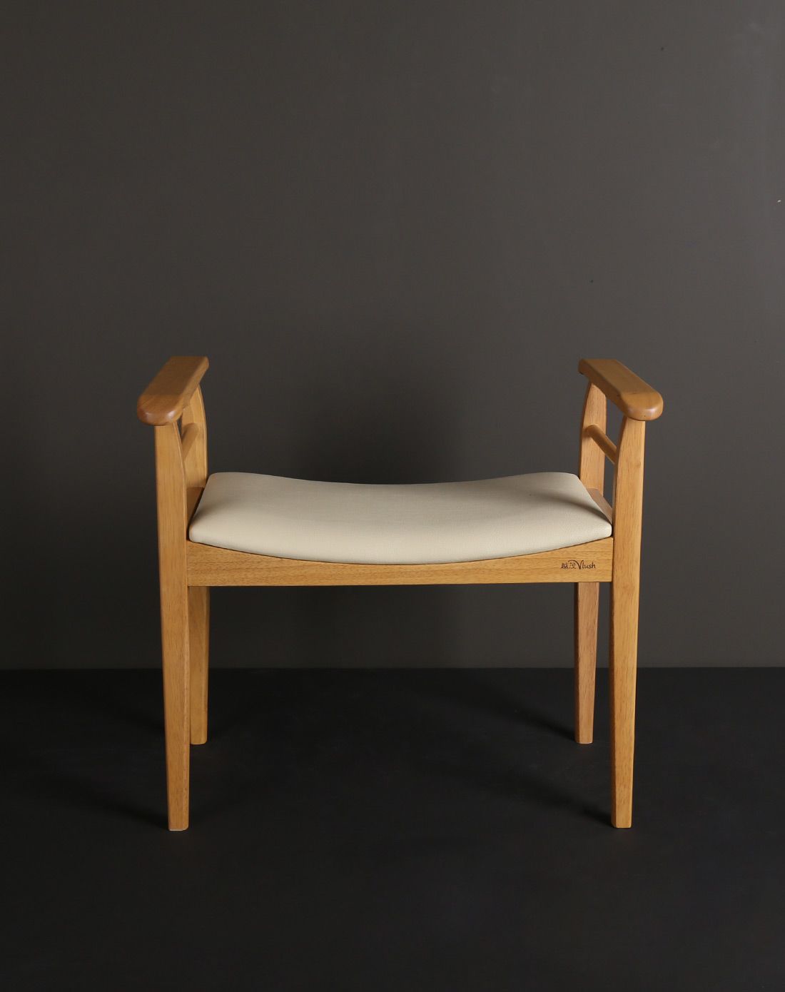 进口实木弧形凳面换鞋凳